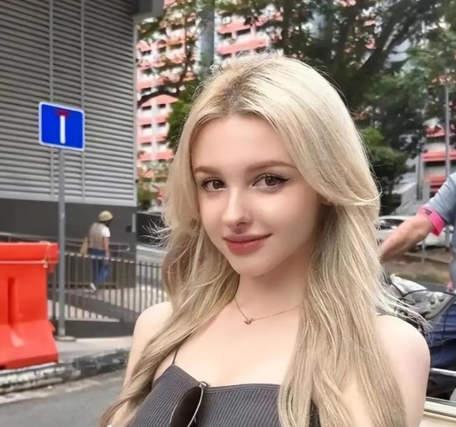 乌克兰的情况有多糟糕，看女人就知道。乌克兰已经开始征兵60岁以上的男性。可想而知