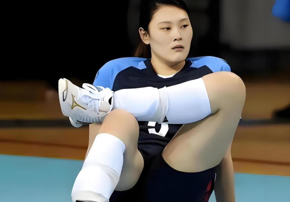 为国争光却惨遭郎平弃用！选择投奔土耳其的王一梅，如今生活怎样？她是中国女排的标志