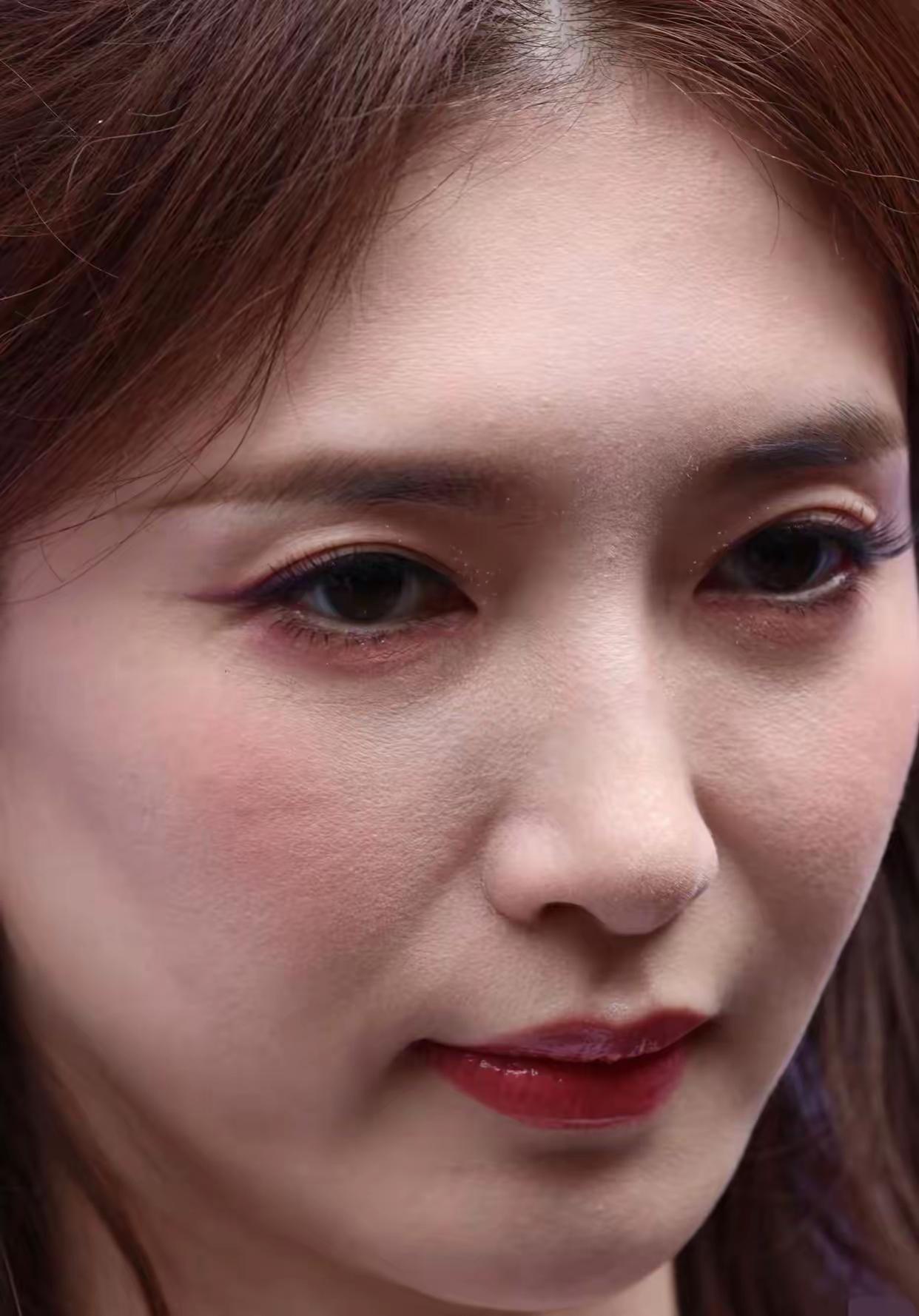 你心中的女神，近看是不是也一般般