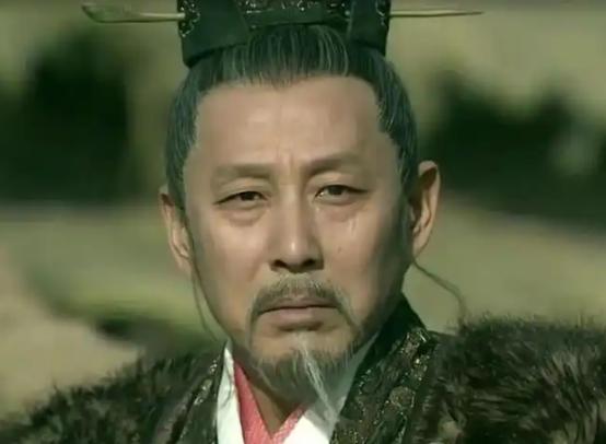 西汉功臣集团为何能压制所有诸侯王，自行选择皇帝？ 西汉功臣集团能压制诸侯王、