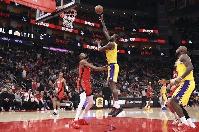 我觉得火箭交易格林是真是个错误，上赛季火箭西部第二，这赛季火箭西部第五，其实真没