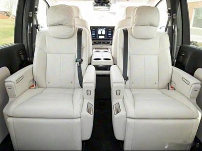 旋转航空座椅+千公里续航，智界V9官图曝光，情绪价值很到位进入2026年，国内的