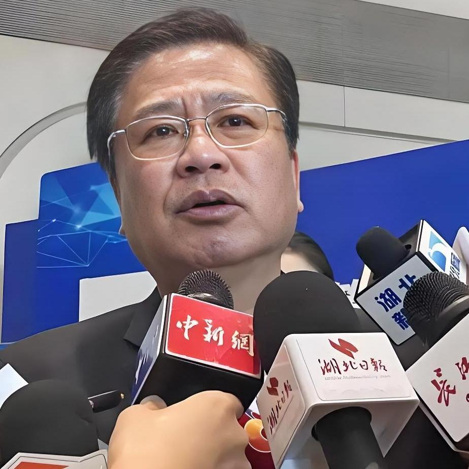 台湾商业总会理事长许舒博这一问，直接把“台独”分子梁文杰怼得哑口无言今天（4