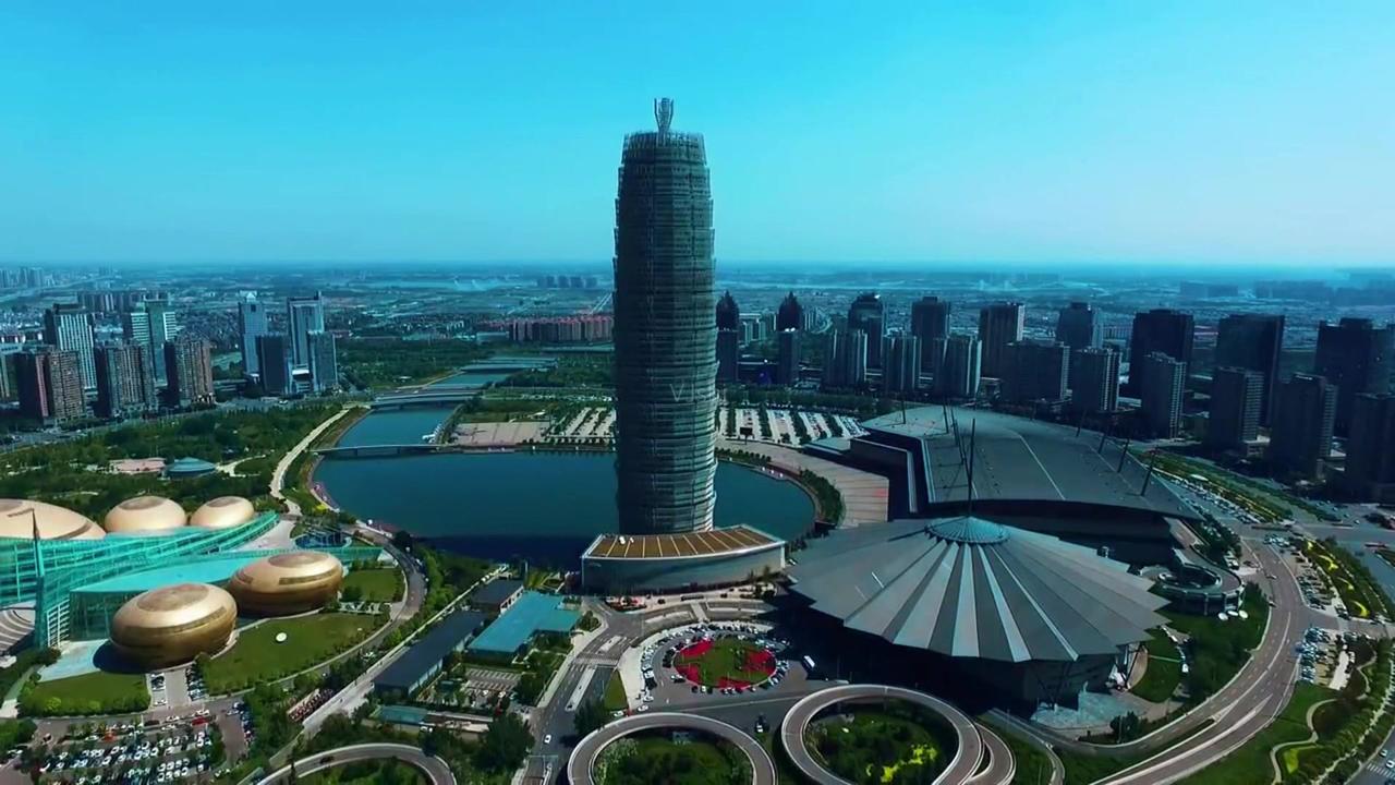 有人说郑州城建太平搭，少高楼！可不是，去过延安，延安宝塔并不高，关键建在山顶上，