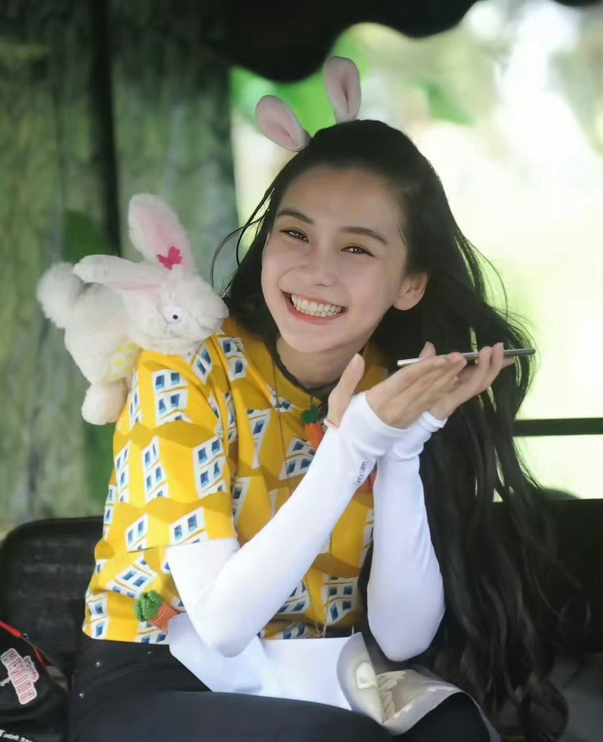 Angelababy当年参加跑男真的是素颜啊，这脸太高级了