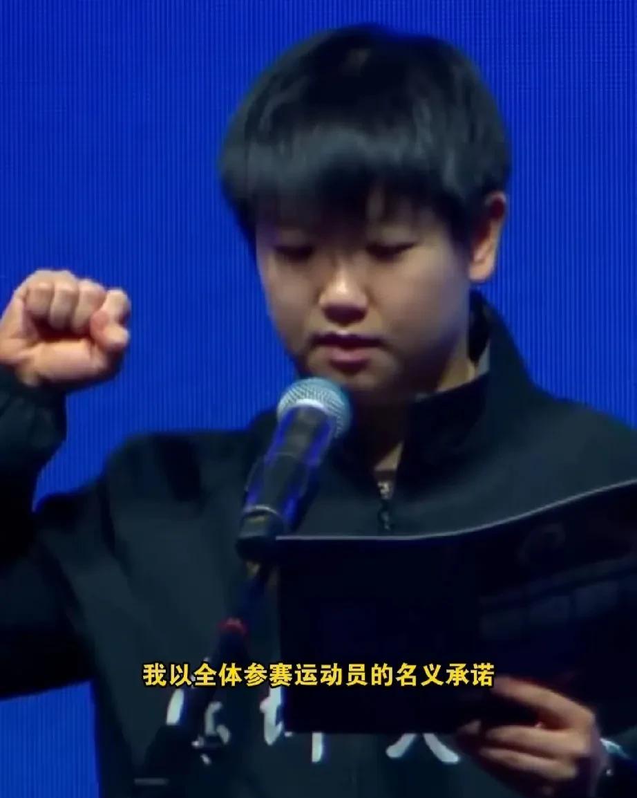 [大笑][大笑]果然宣誓还得莎宝来！这干净的素颜让人看上去很舒服呀！深大幼儿园