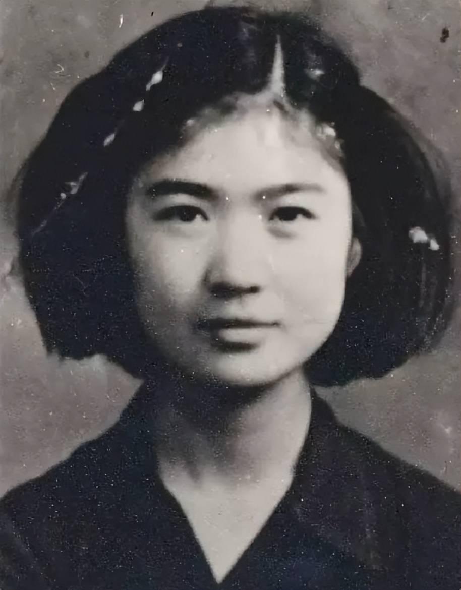 1959年6月，时任山西省委副书记、副省长的郑林专程到了烈士刘胡兰的老家云周西村