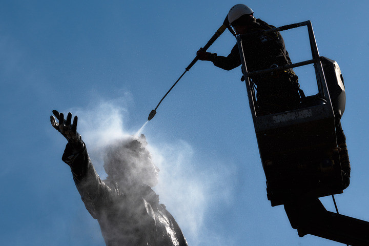 乌克兰“去俄化”升级：普希金、彼得大帝被列为“帝国主义象征”