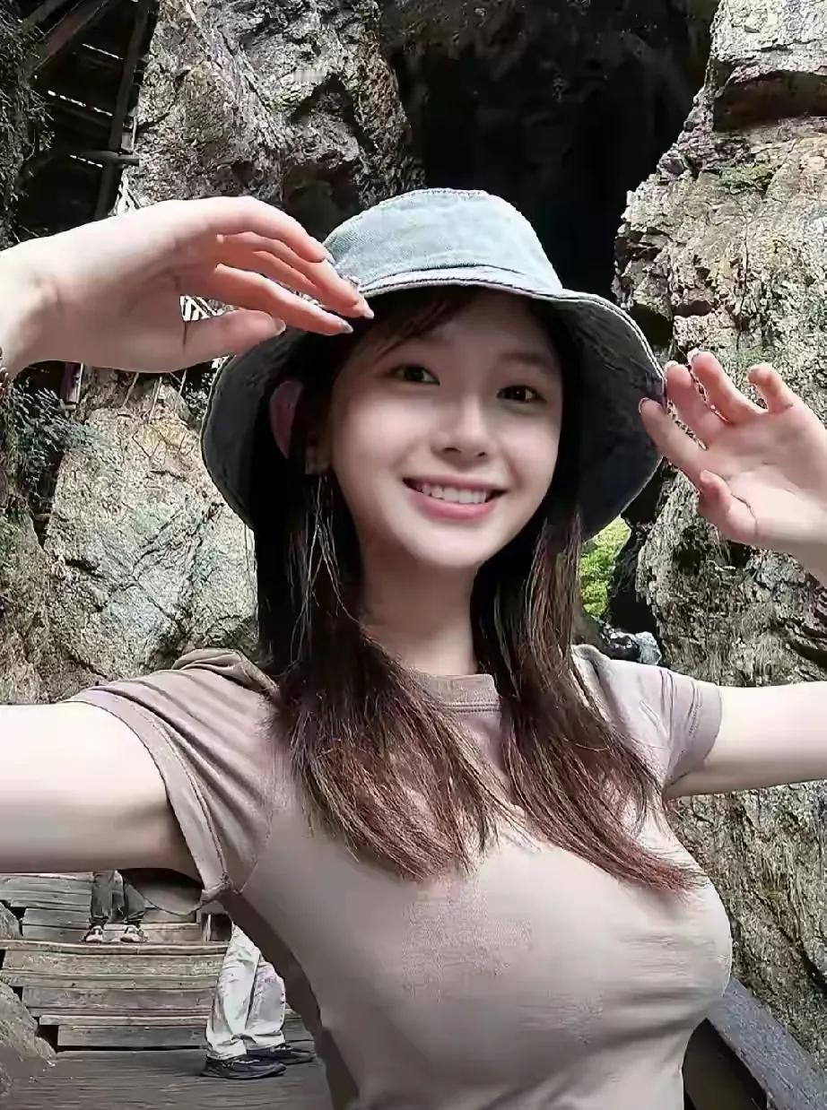 哇塞，这一笑，把我甜到家了。