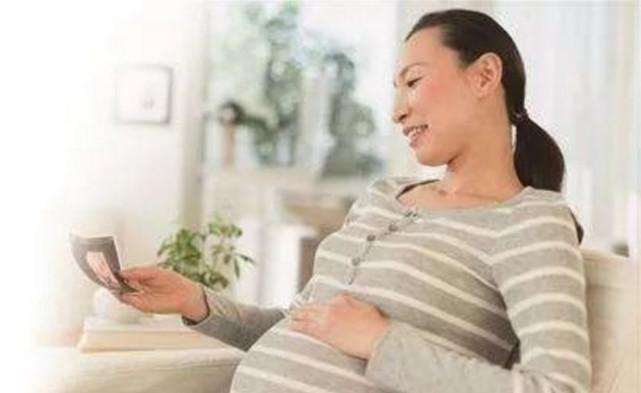 产妇二胎顺产生男孩, 婆婆紧随其后也怀上二胎, 婆婆提出这样的要求产妇沉默了