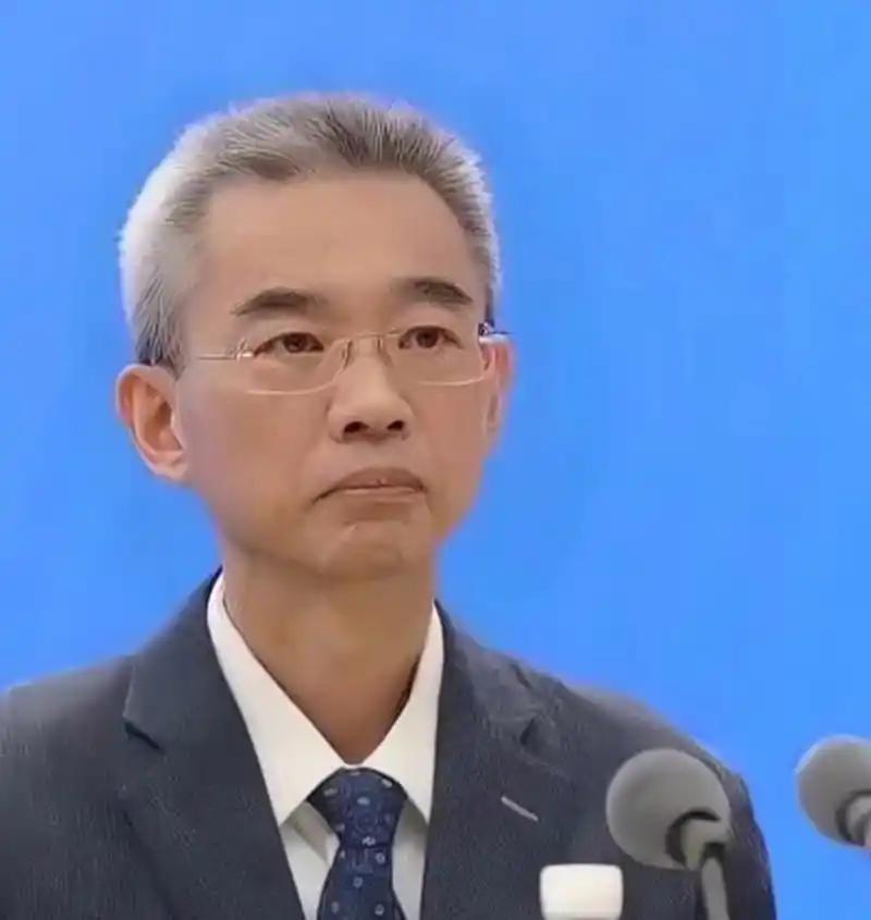 一位疾控专家说："如今艾滋病早就不只是那一种传播法了。我国感染者已经超过138