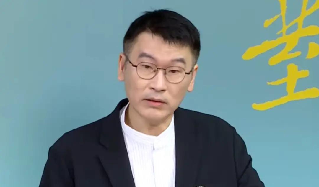 6月25日，台湾地区陆委会副主委梁文杰在记者招待会上回答记者提问时再次叫嚣两岸的