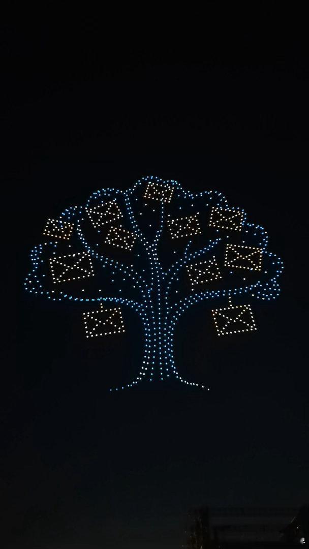 周传雄演唱会夯爆了周传雄贵阳演唱会直接把浪漫与震撼焊死！新歌首唱旋律太上头，三次