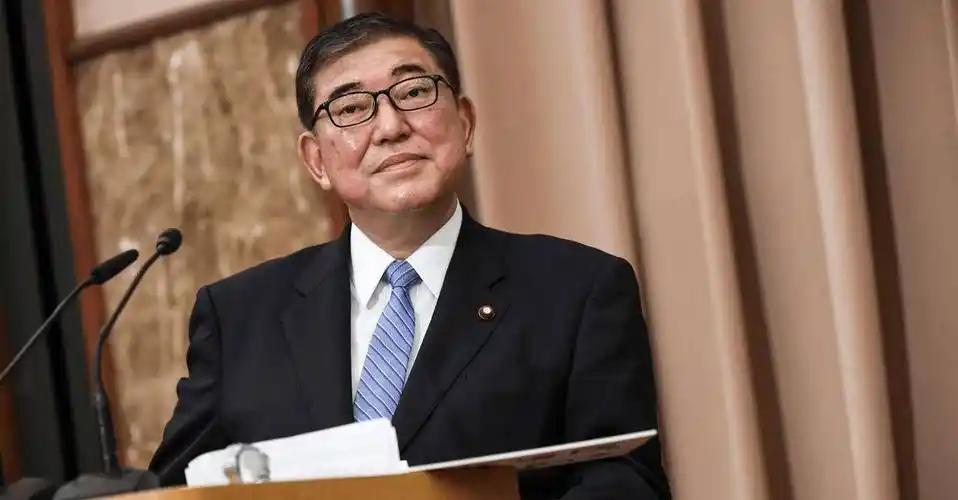 *日本前首相石破茂近日接受采访，说了一段在日本政坛相当罕见的话。他明确表示反对安