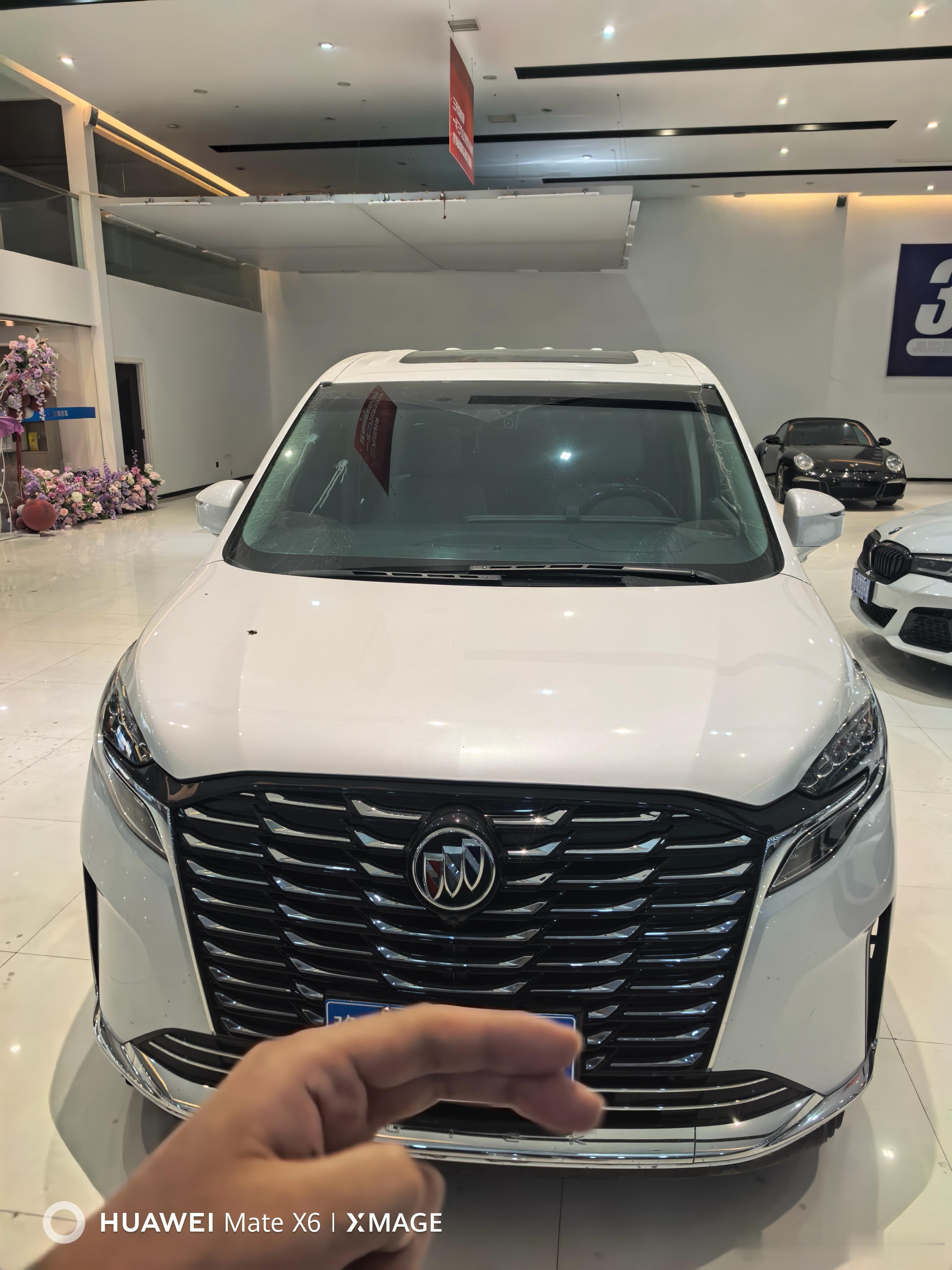 别克GL82023款ES陆尊舒适型22年11月上牌安全行驶5.7万公里