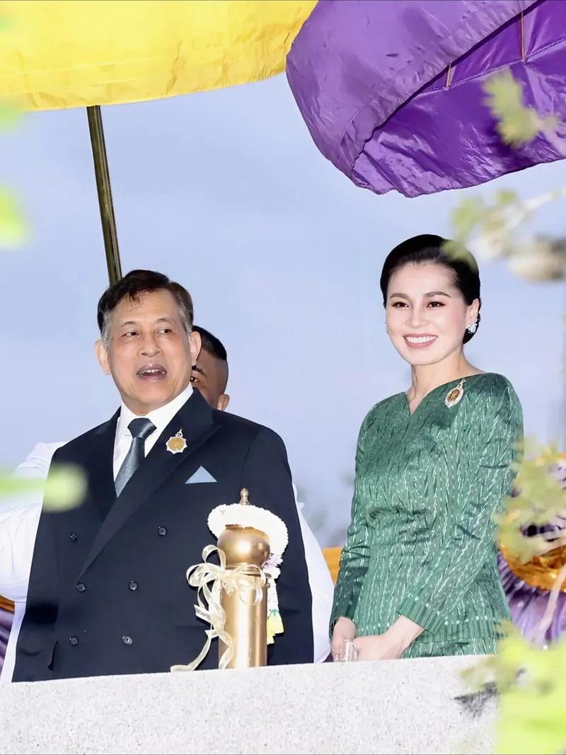 在泰国泰王有哪些特权？1.泰国国王本人不受任何法律起诉，也就是“国王不可侵犯”