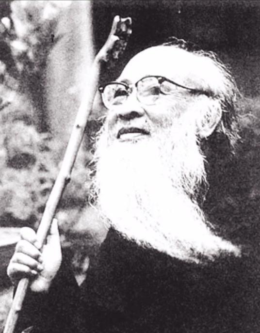 1946年，张大千想从韩军长手里得到一幅画，韩军长开口说：500两黄金和20张明