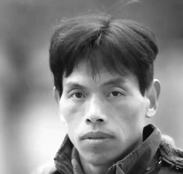 1999年，23岁小伙新婚夜对妻子说：“婚后我不管做啥事，都要支持我。”谁知，婚