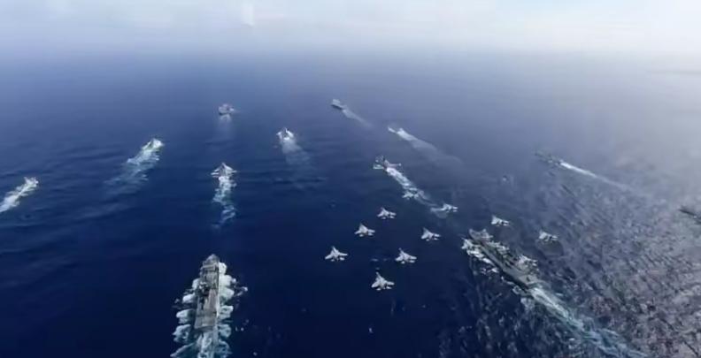 共约16.2万吨的"福建舰"航母打击群一次入列。“太震撼了！中国海军这次动