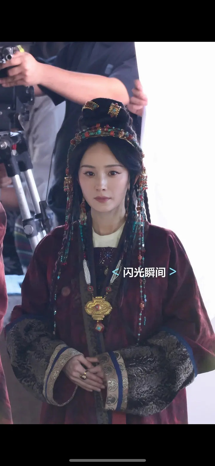 杨幂现在给我一种人老了，干啥都心酸的感觉