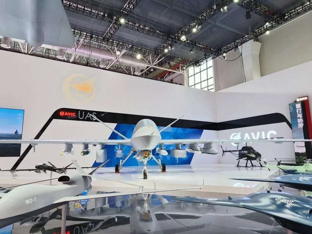 美：那50亿协议签了？沙：啥协议？美：翼龙3生产线啊！一年还造48架！沙