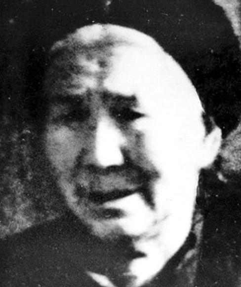 1949年，58岁的邓玉芬喜极而泣，她原本以为七个儿子都已死，没想到老三永兴竟奇