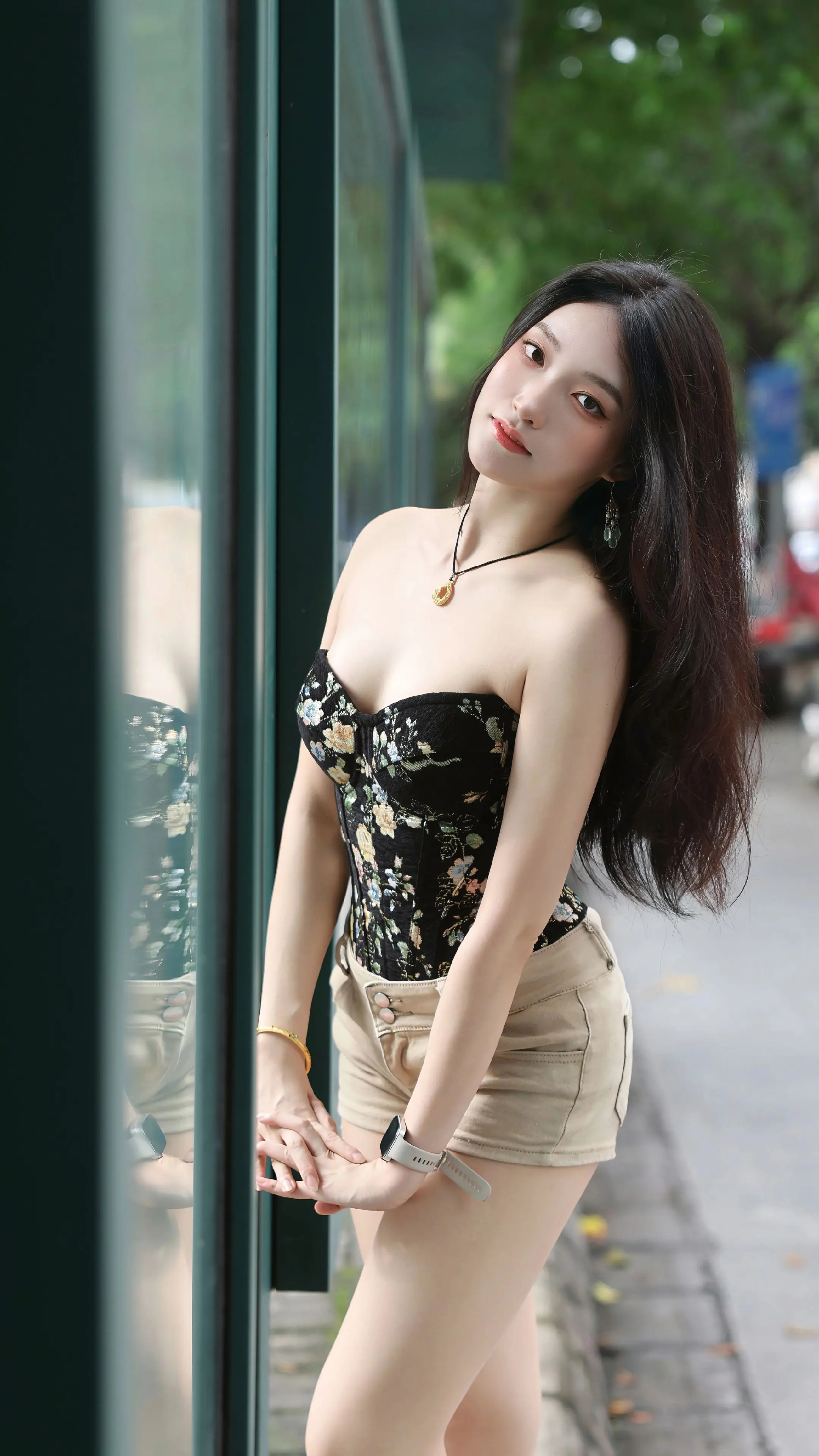 辣妹出街 街头随拍穿搭 简约街拍 街拍随记