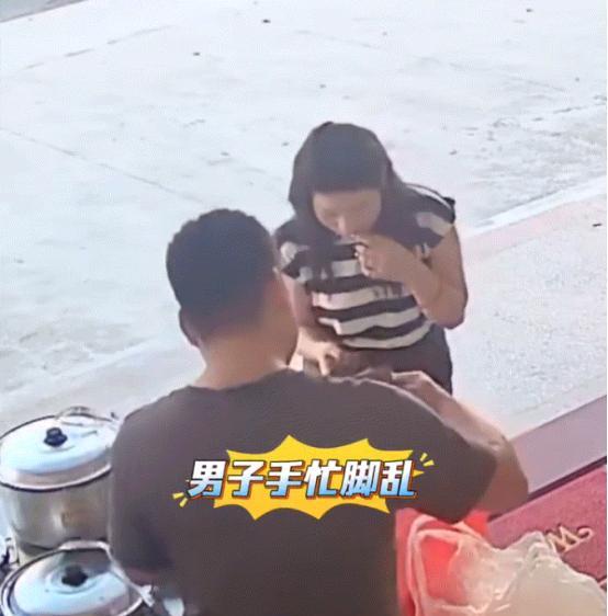 缘分啊！广东惠州，一早餐店老板做生意时，16年未见的前女友突然光临其店铺买肠粉，