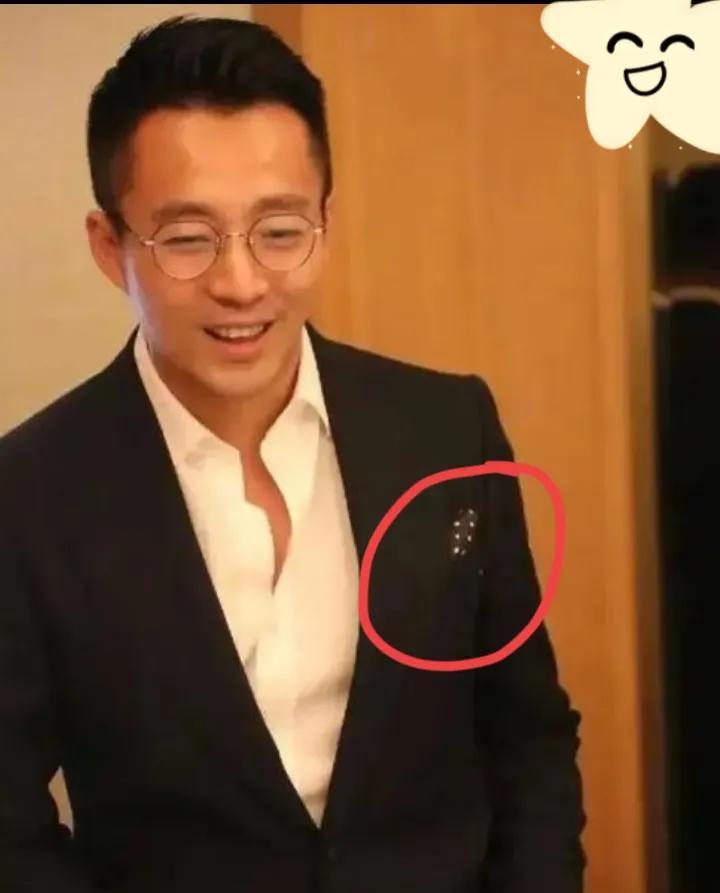 正当S家为房产归属挣得不可开交时，汪小菲与马筱梅买房了！据悉两人已经购买了一套