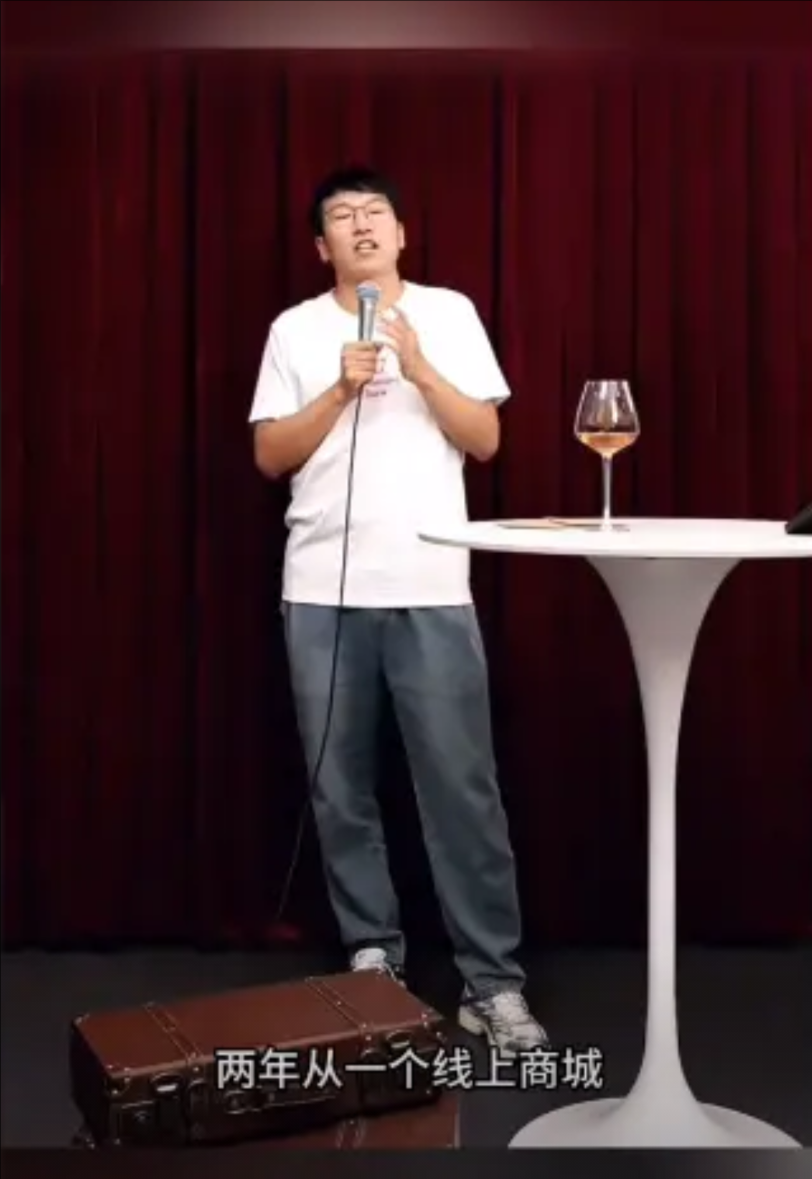“没有捷径，全靠真诚，全靠努力，当然还有那么一点点运气，和大家的托举！”东方甄选