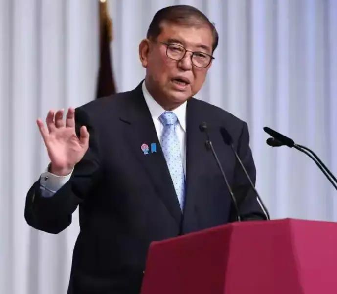 石破茂：没有中国，日本还能存在吗？日本《每日新闻》11月26日报道：“石破茂：