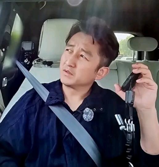 邹市明是真的心累了。辛辛苦苦打了22年的拳击赛，从14岁开始练拳击，一拳一拳存
