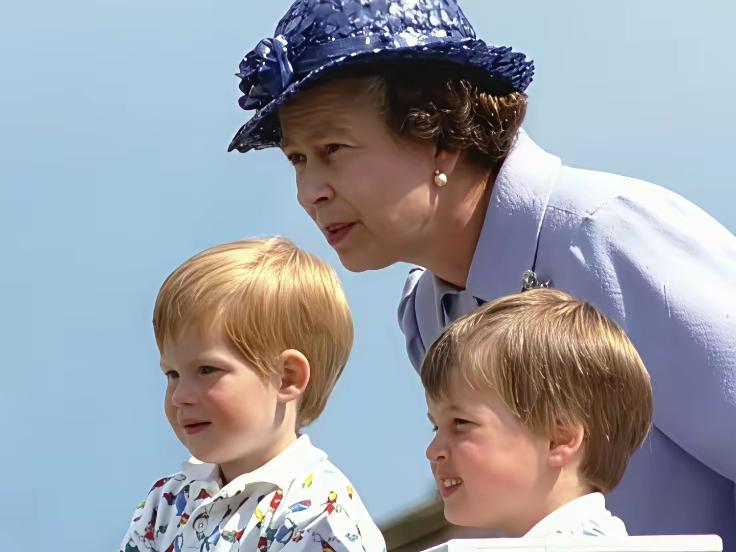 英女王宠娃，真的不比戴安娜差呢？如果她不是女王，伊丽莎白也能成为一个好妈妈，看