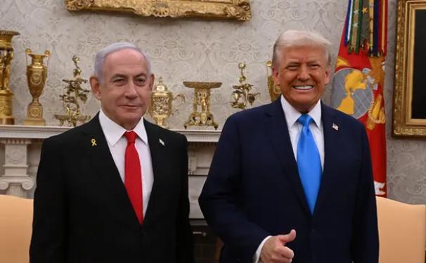 特朗普现在最恨的人是谁？很多人第一反应是哈梅内伊！错了！这场打了36天的仗，