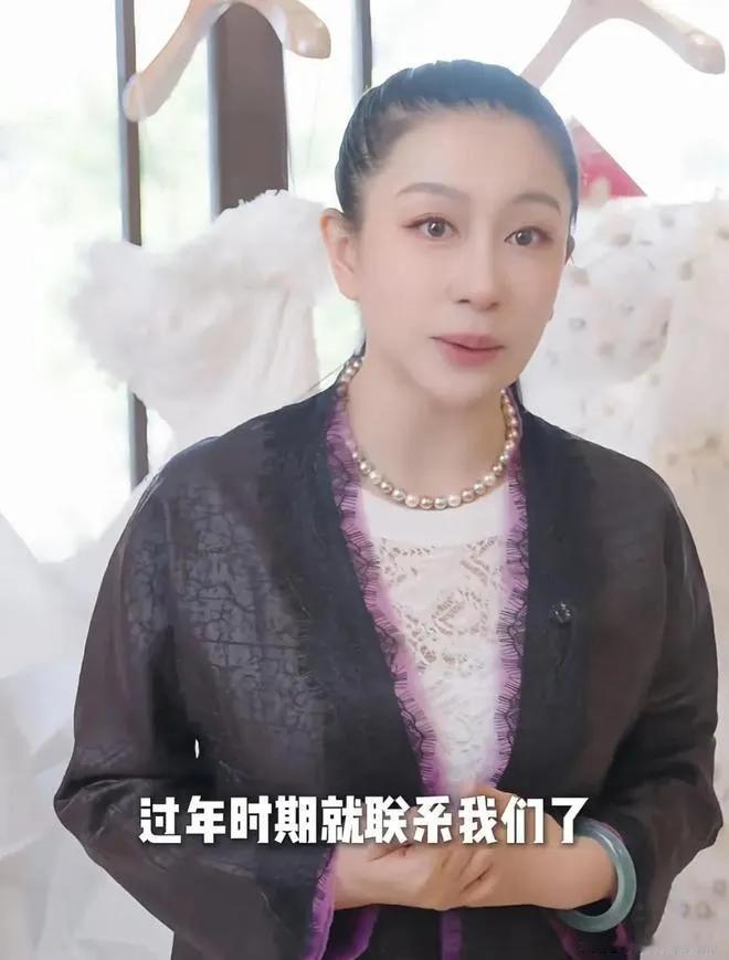 著名设计师兰玉：拒绝给汪小菲的妻子马晓梅设计婚纱她说，汪小菲前几天找她为马筱梅