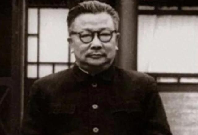 1950年，李克农给台湾发一电报，毛人凤看后瘫倒，电报上说了啥？1950年2