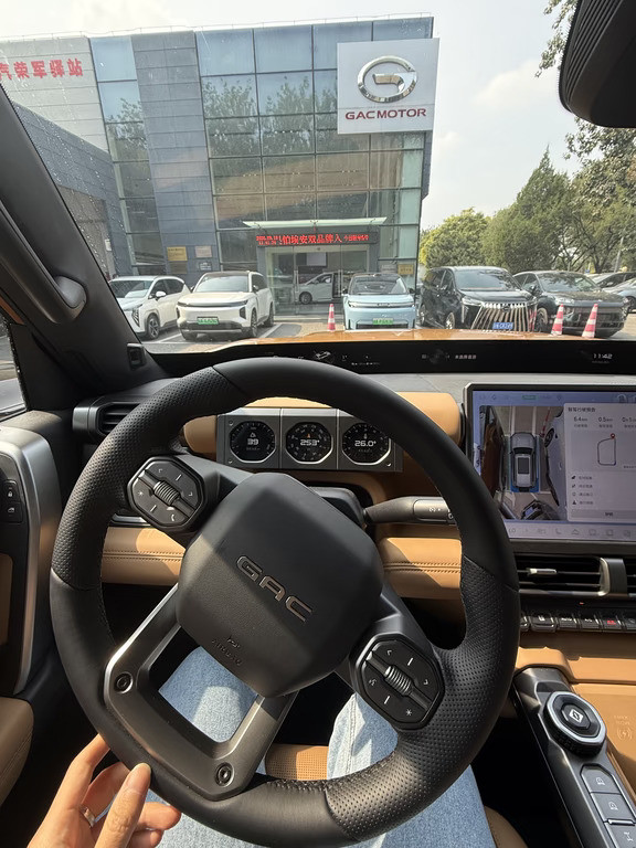 传祺越7试了，20万方盒子这么卷…