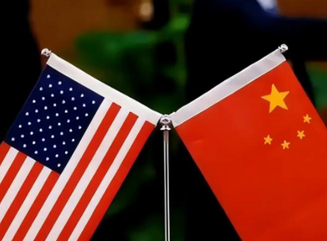 中国目前的兵力能否与美国抗衡？这么说吧，中国现在的实力别说抗衡了，都能把美国按在