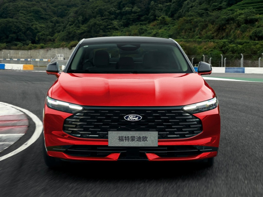 现在国内的新能源产品很强势，但B级轿车这块阵地却没怎么攻的下来，迈腾、凯美瑞、雅