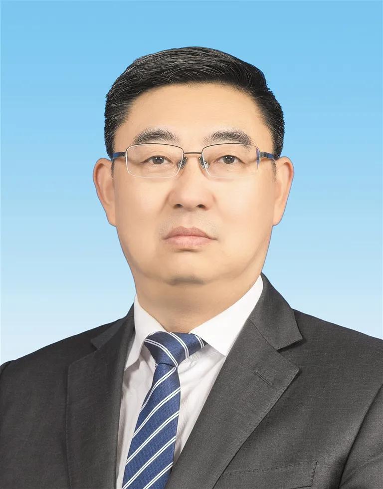 四川眉山市的王策鸿，在乐山期间向管理对象购买股票，干部调整上谋利1966年出