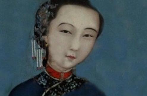 1900年，慈禧问一个年轻女子：“你有丈夫了吗？”女子回答说：“太后，我已经守寡