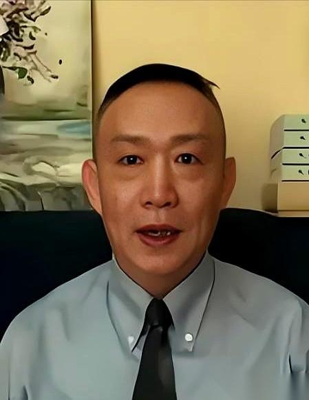 最顶级的渗透，不是派几个特务过来，是直接帮你“立规矩”。一句“优先采用国际标准