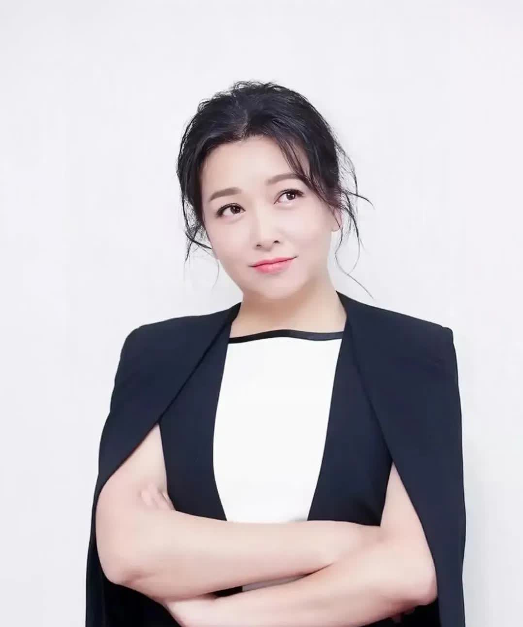 江珊女儿高亦心认为自己做的决定没错！她不同意妈妈和靳东在一起也是有原因的
