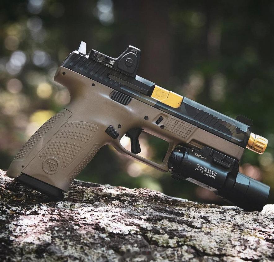 新皇上位CZP10C手枪美图