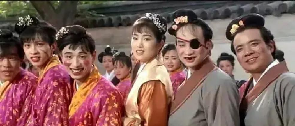 你以为周星驰和巩俐是天作之合？错！一场天价片酬，却撕开了中国电影史上最炸裂的