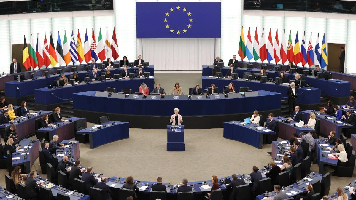 特朗普在“空军一号”紧急表态,果然,中国距离收网只差最后一步