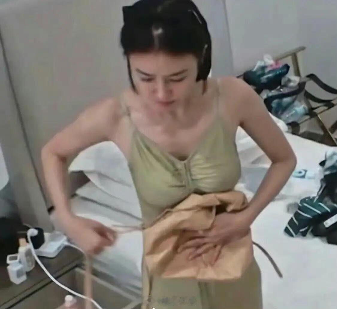 秦岚是怎么做到又瘦又有的？