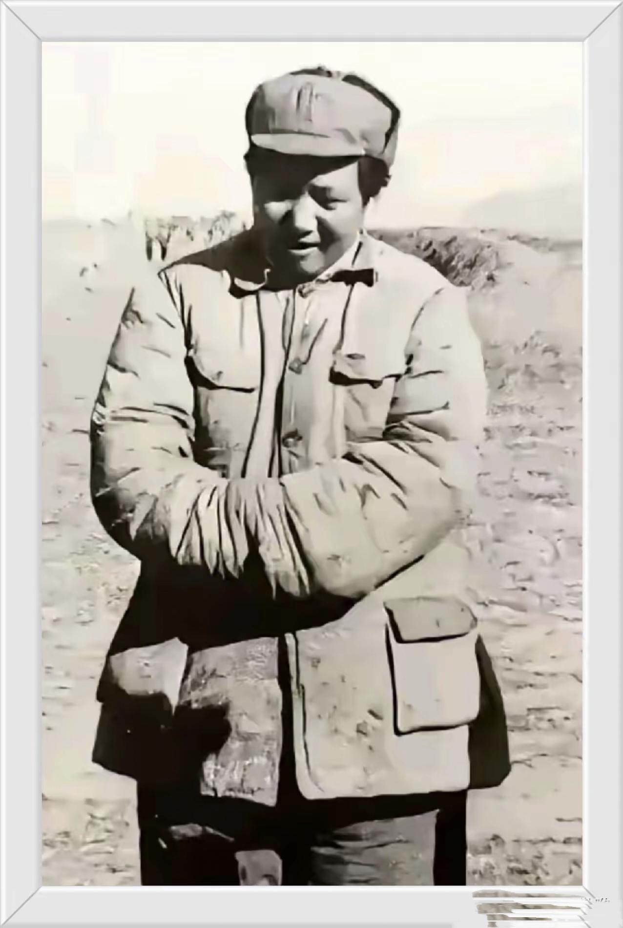 有些人总爱阴阳怪气地说：“只有没本事的底层老百姓才怀念毛主席。”这话听着真让人心