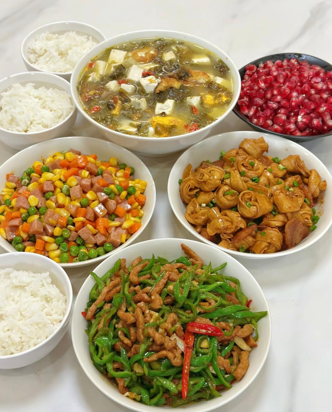 美味三餐，也留不住变心的人好友前几年离婚了，其中一个重要的原因是她老公嫌弃她