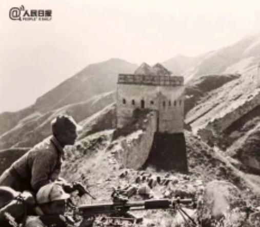 1941年，八路军战士来到地主家寄宿，没想到半夜时分，竟然感觉有人在自己身上摸来